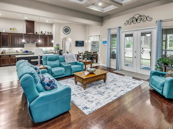 502 Brighton Cv, Freeport, FL 32439