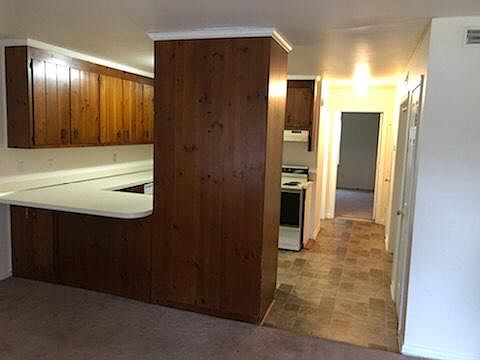 2nd image of 2546 Cedarwood Dr #B8