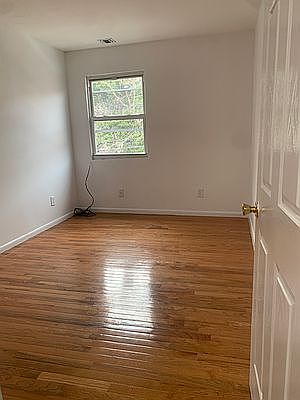 1st image of 393 Halsey St Floor 2