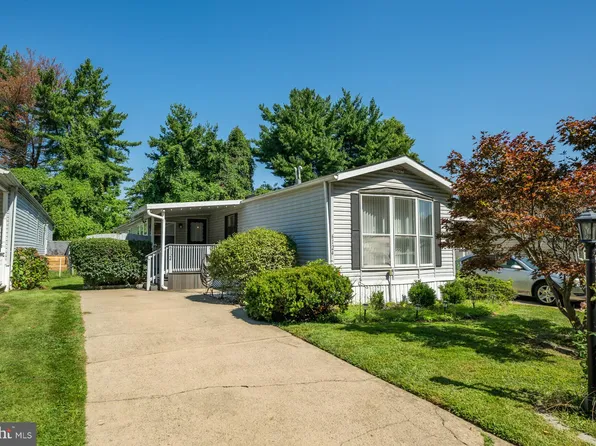 6124 Clearview Ave, Bensalem, PA 19020