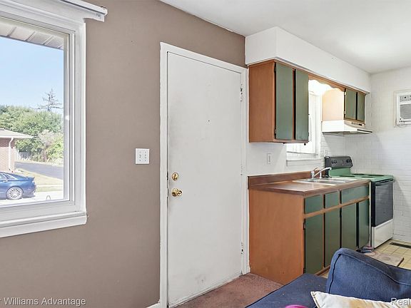 5th image of 30646 Krauter St
