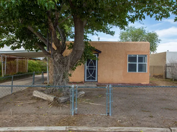 1013 Alta Monte Ave NW, Albuquerque, NM 87107