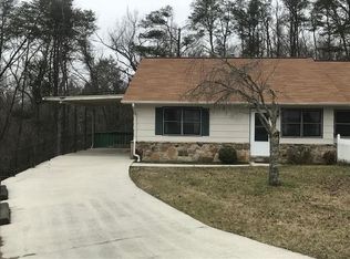 110 Wood Ln, Sparta, TN 38583