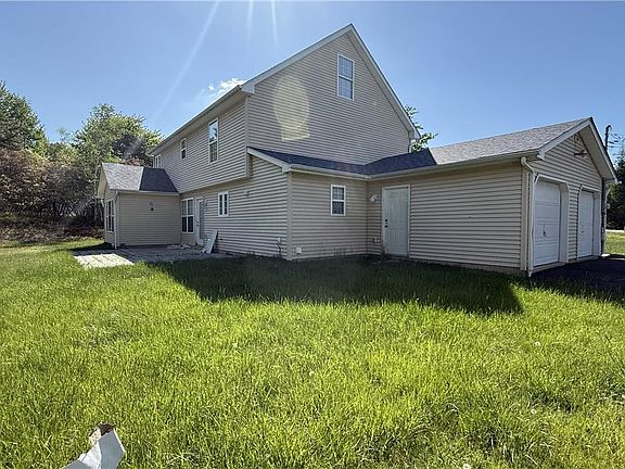 4th image of 2005 Palisades Dr