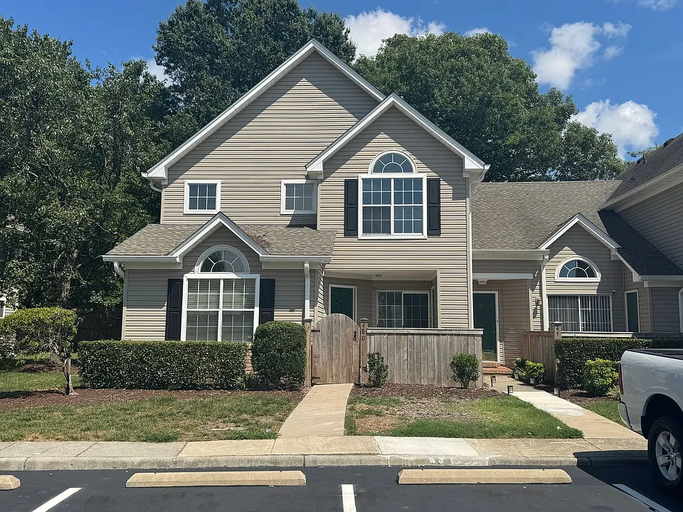 480 Adkins Arch