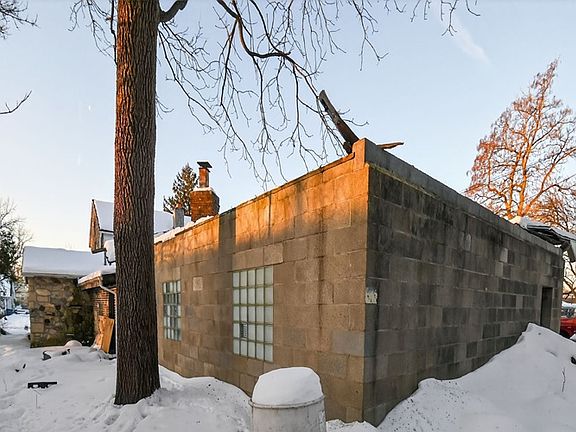 5th image of 916 Innisfallen Ave