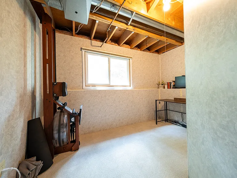 1581 Woodside Ct NE — Photo 30