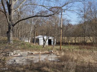 1130 S Rocky Comfort Rd, Makanda, IL 62958