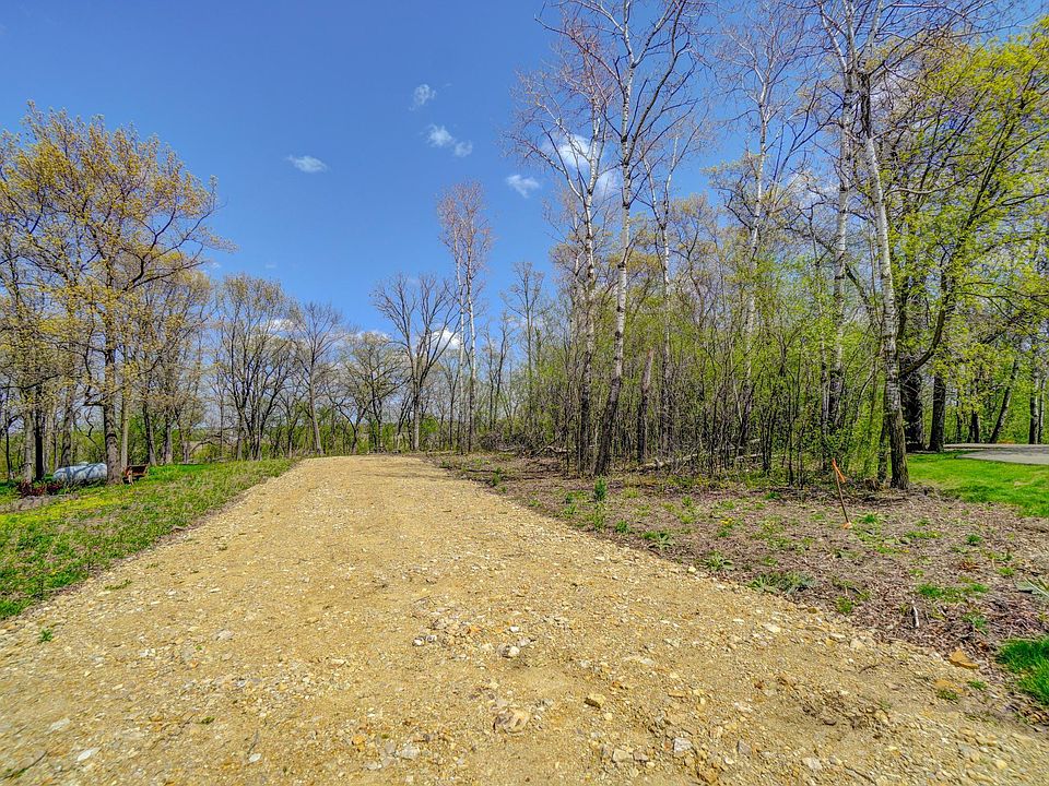 1st image of 249 Saddle Ridge Ln