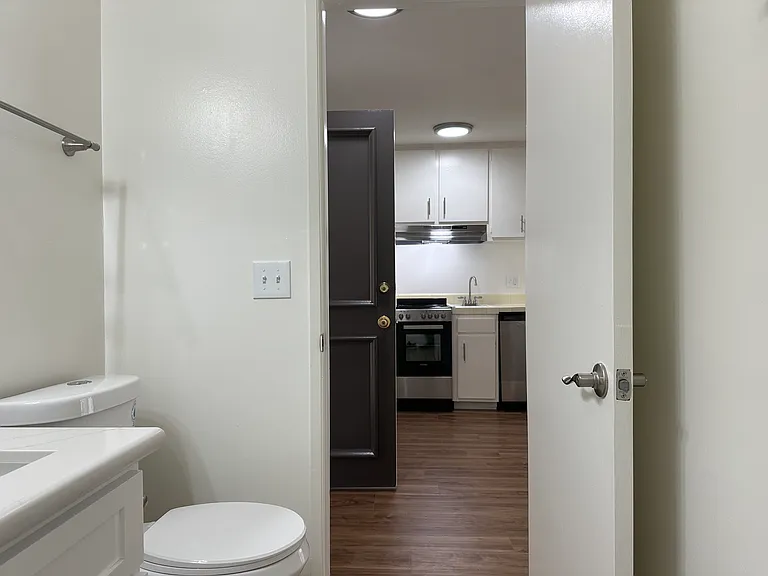 The Vallarta Apartments — Photo 32