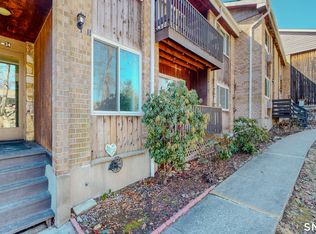 Coachlight Square, Bridgeport, CT 06606