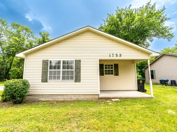 1753 Schaffer St, Dyersburg, TN 38024