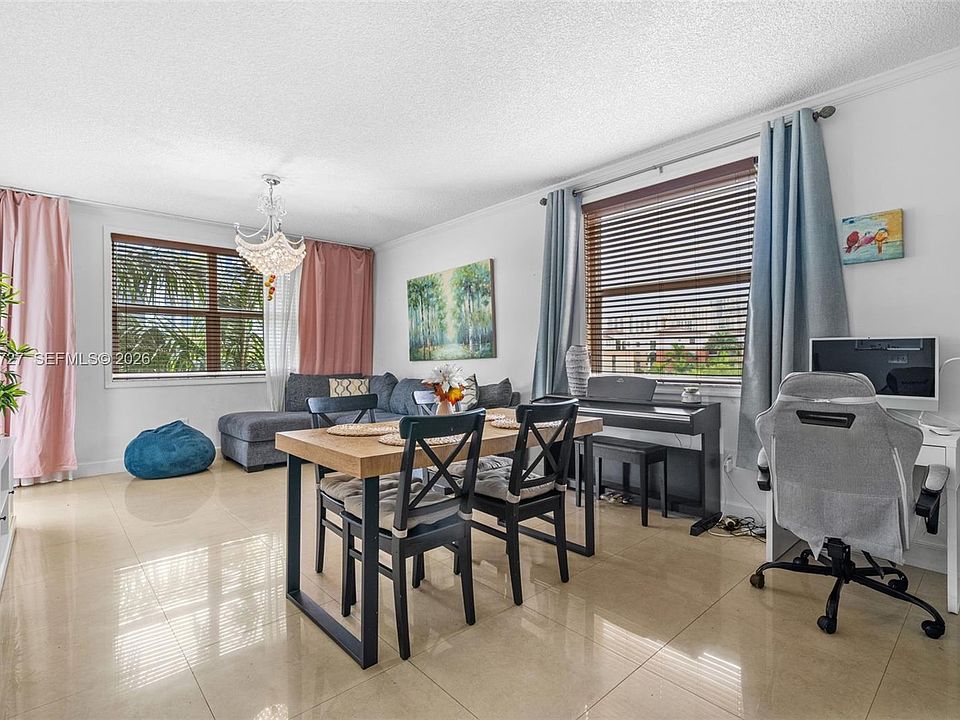 1st image of 17150 N Bay Rd APT 2516