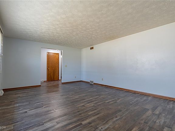 5th image of 7290 Knight St NW