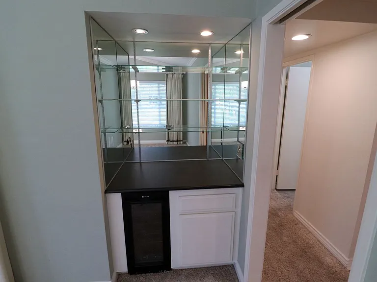 1050 Pacifica Dr — Photo 10