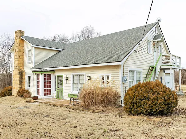 309 E Highway 32, Stockton, MO 65785