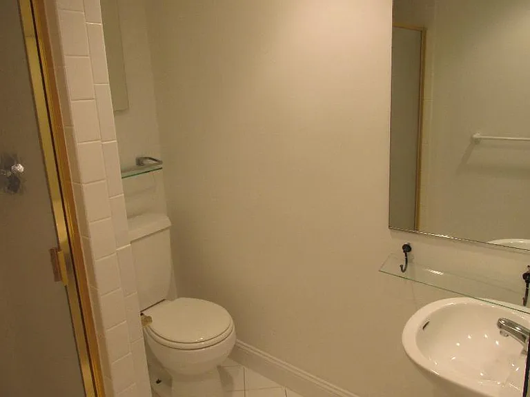 221 W Newton St #1 — Photo 20