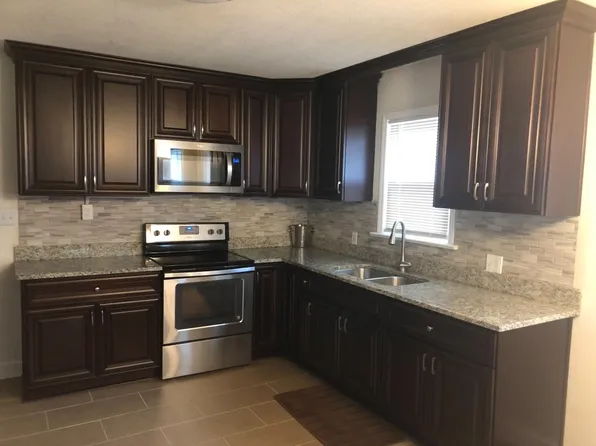116 W 5th Ave, Lawrenceville, VA 23868