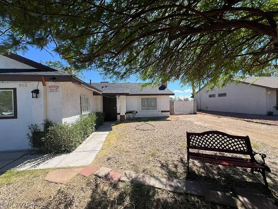 913 Shadow Mountain Pl