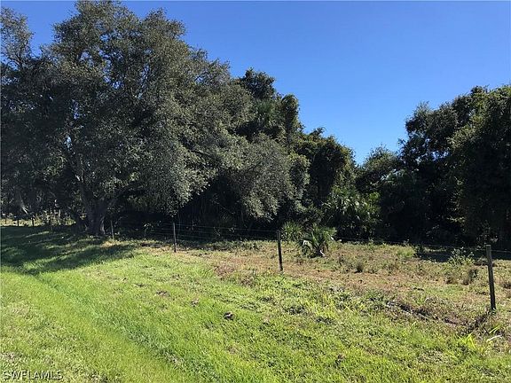 4th image of 23680 Palm Beach Blvd