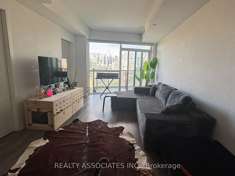 30 Ordnance St #1009 — Photo 1