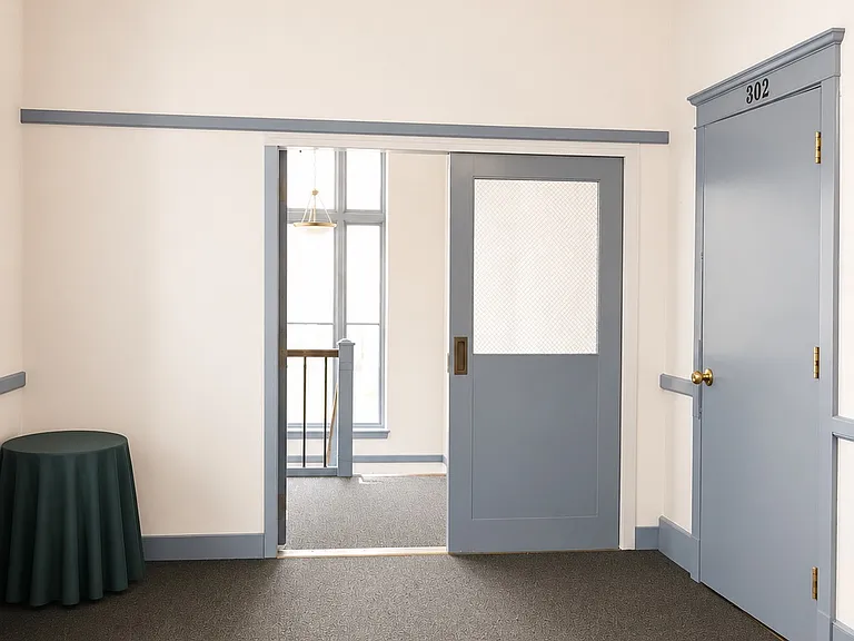 400 Vrooman Ave #302 — Photo 9