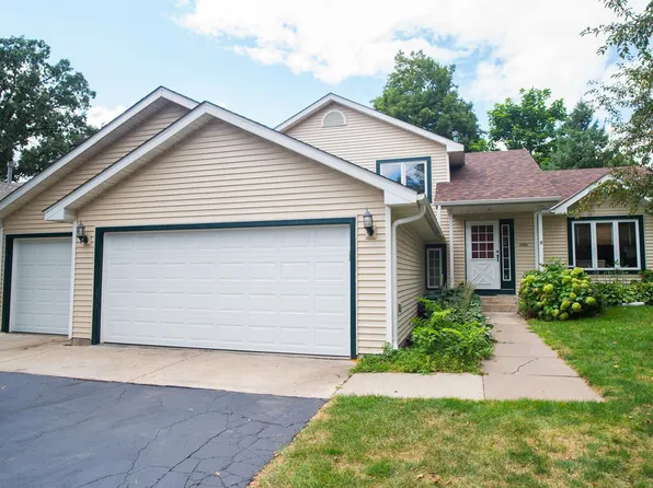 2205 Jennifer Ct, North Saint Paul, MN 55109