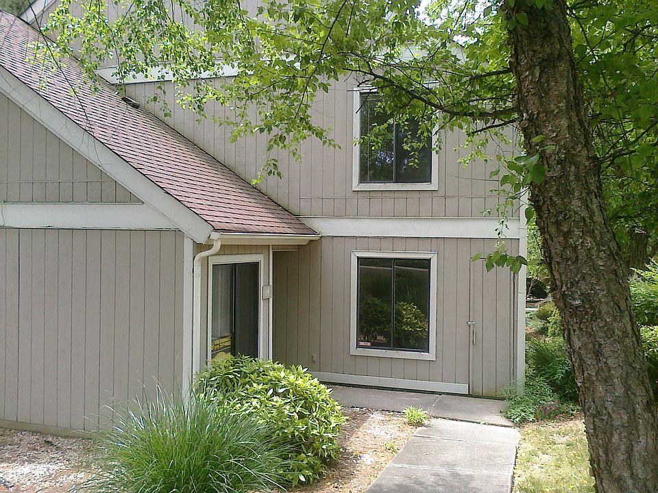 1st image of 4101 Five Oaks Dr Unit 14