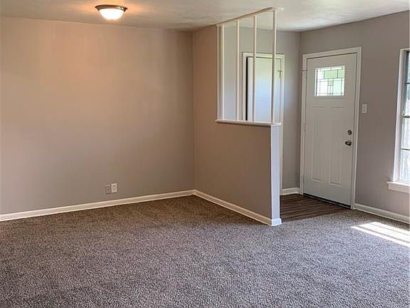 3rd image of 3529 Jane Ln