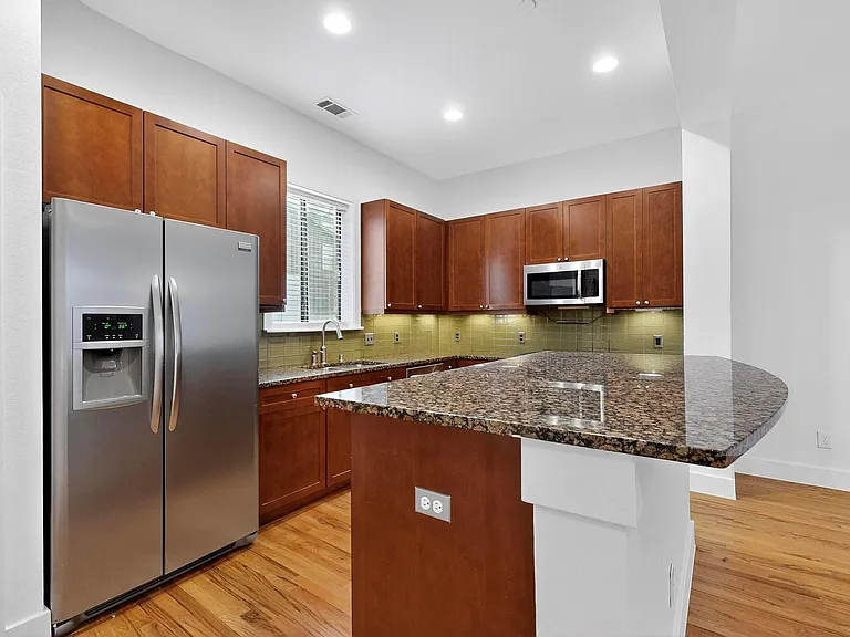 4211 Rawlins St #528 — Photo 7