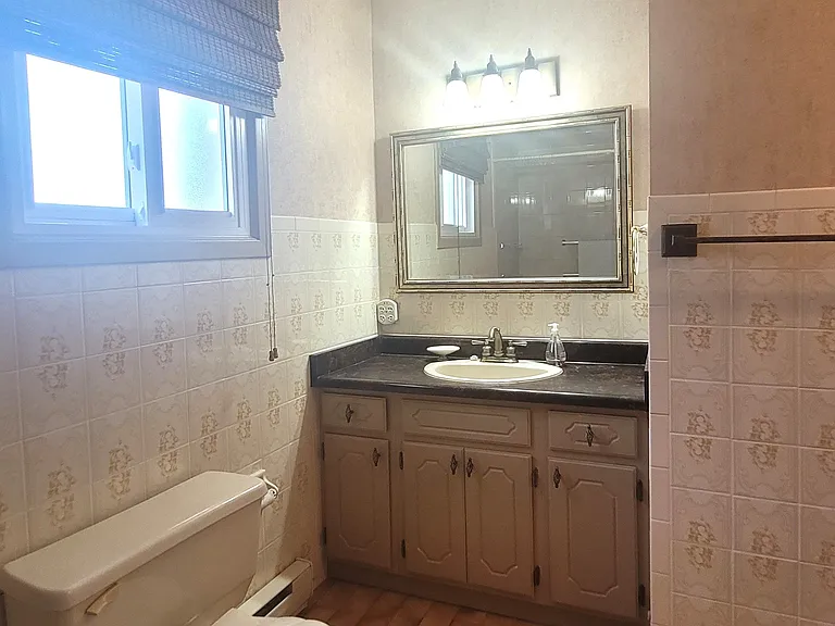 325 Fairview Dr #3 — Photo 5