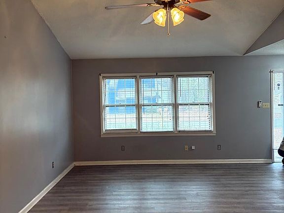 4th image of 3120 Tyndall Dr