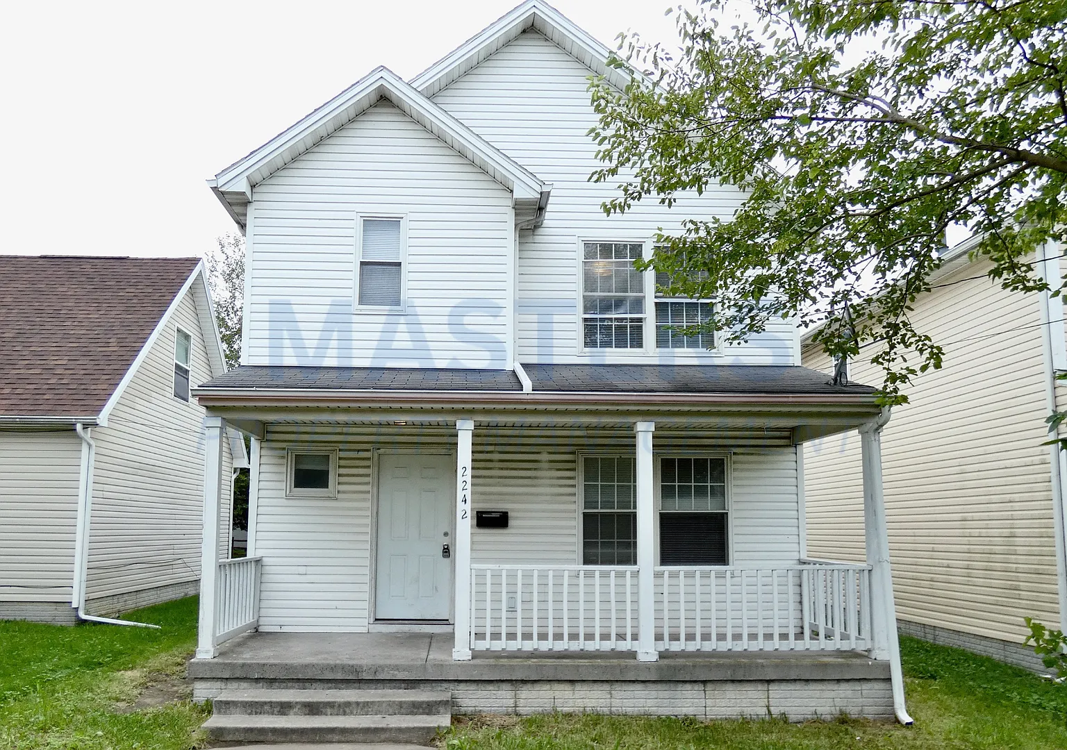 2242 Kent St — Photo 1