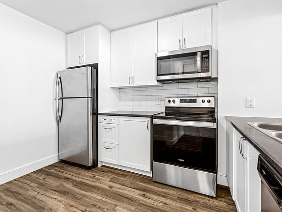 4th image of 190 Lees Ave #306