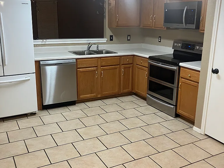 4502 Alleeta Dr — Photo 3