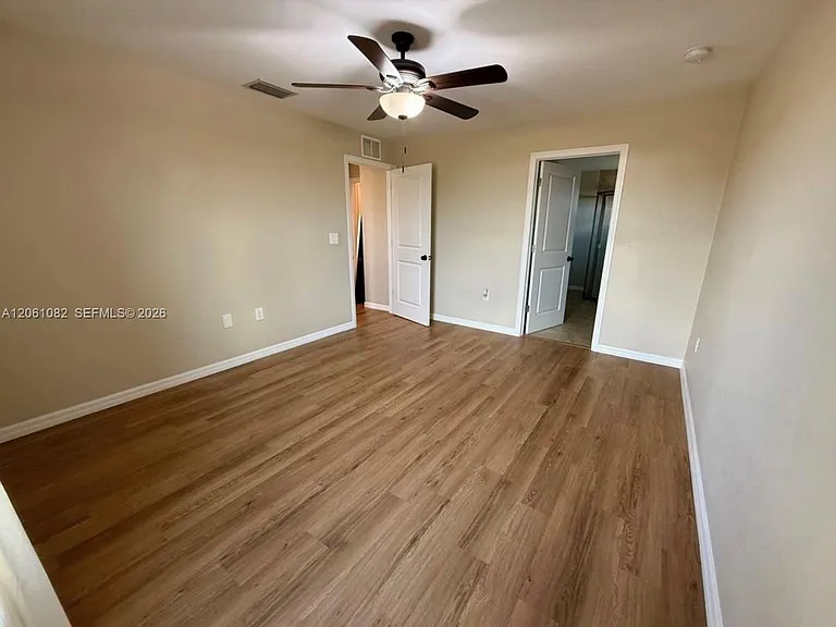 7033 Waldo Cir — Photo 11