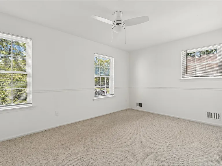 266 Leedom Way — Photo 9