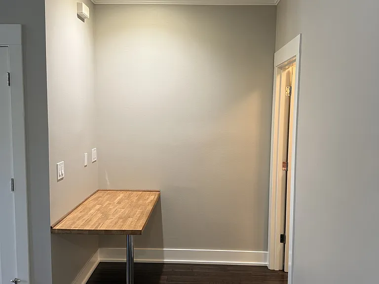 515 G St — Photo 13