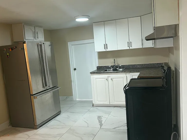 10331 Marlin Dr — Photo 2