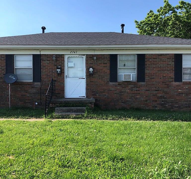 2nd image of 2747 McFarland Ave