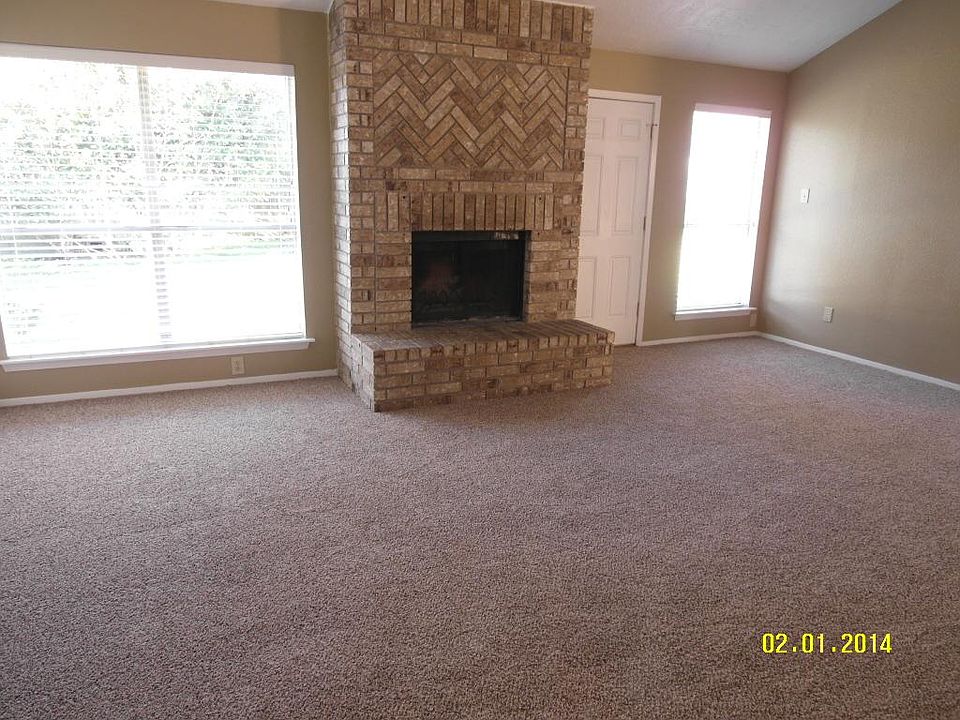 1st image of 2822 Hickory Limb Ct