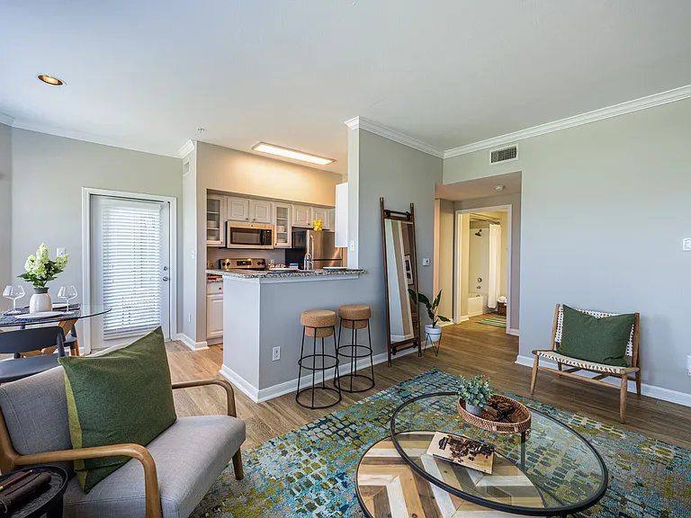 Baypoint Apartments — Photo 90