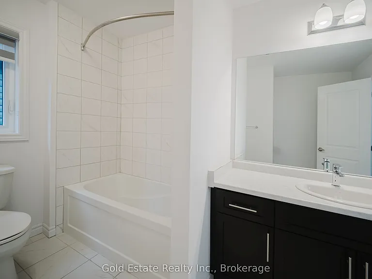 19 McLaren Ave — Photo 46