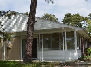16 Crestwood Pkwy #A, Manchester Township, NJ 08759