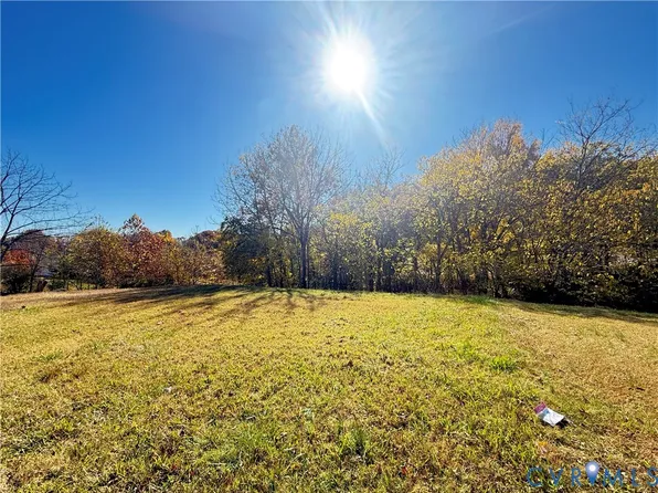 426 Bradley Rd, Danville, VA 24540