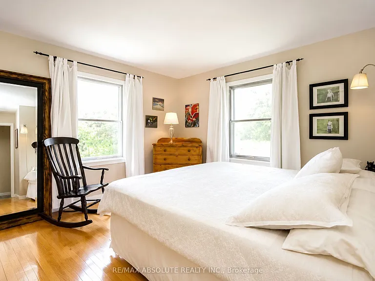 1 Arundel Ave — Photo 8
