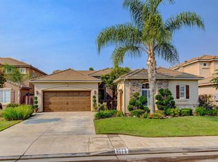 9579 N Larkspur Ave, Fresno, CA
