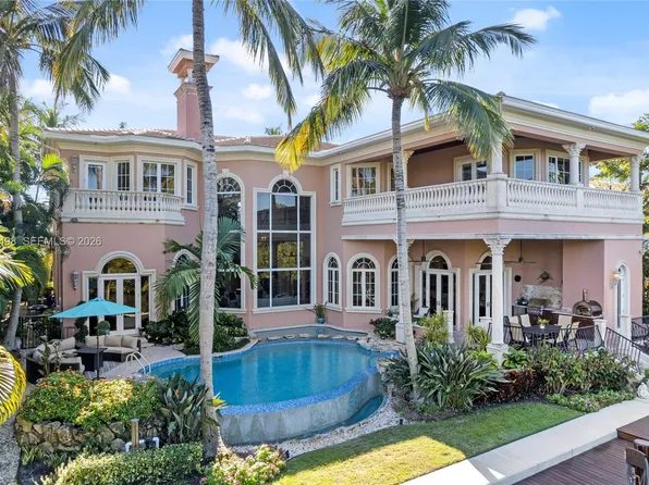 833 Harbour Isle Pl, North Palm Beach, FL 33410