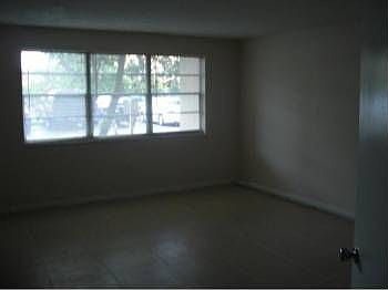 4th image of 6930 Miami Gardens Dr APT 1-112