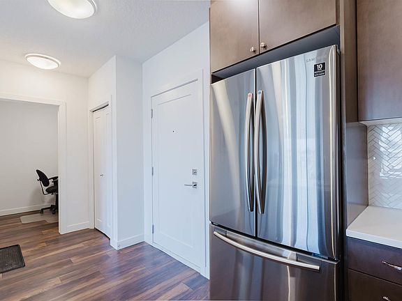 5th image of 1316 Windermere Way SW #205